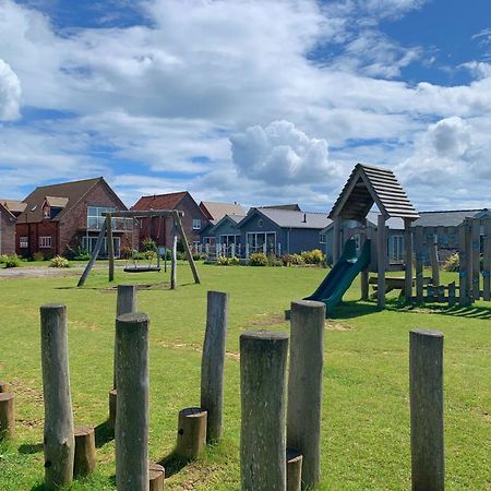 Lakeside Retreat At The Bay Filey, Sleeps 4, 2 Non-Shedding Dogs Welcome For Free Exteriör bild