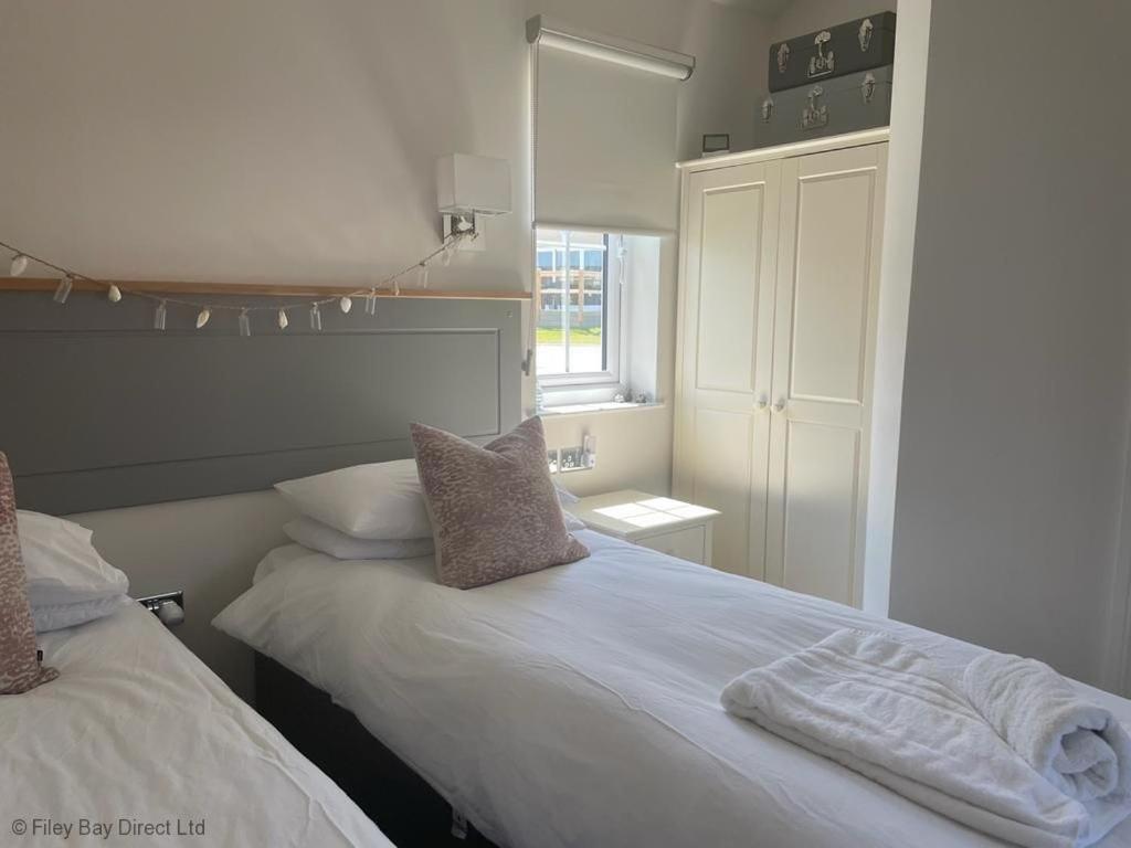 Lakeside Retreat At The Bay Filey, Sleeps 4, 2 Non-Shedding Dogs Welcome For Free Exteriör bild