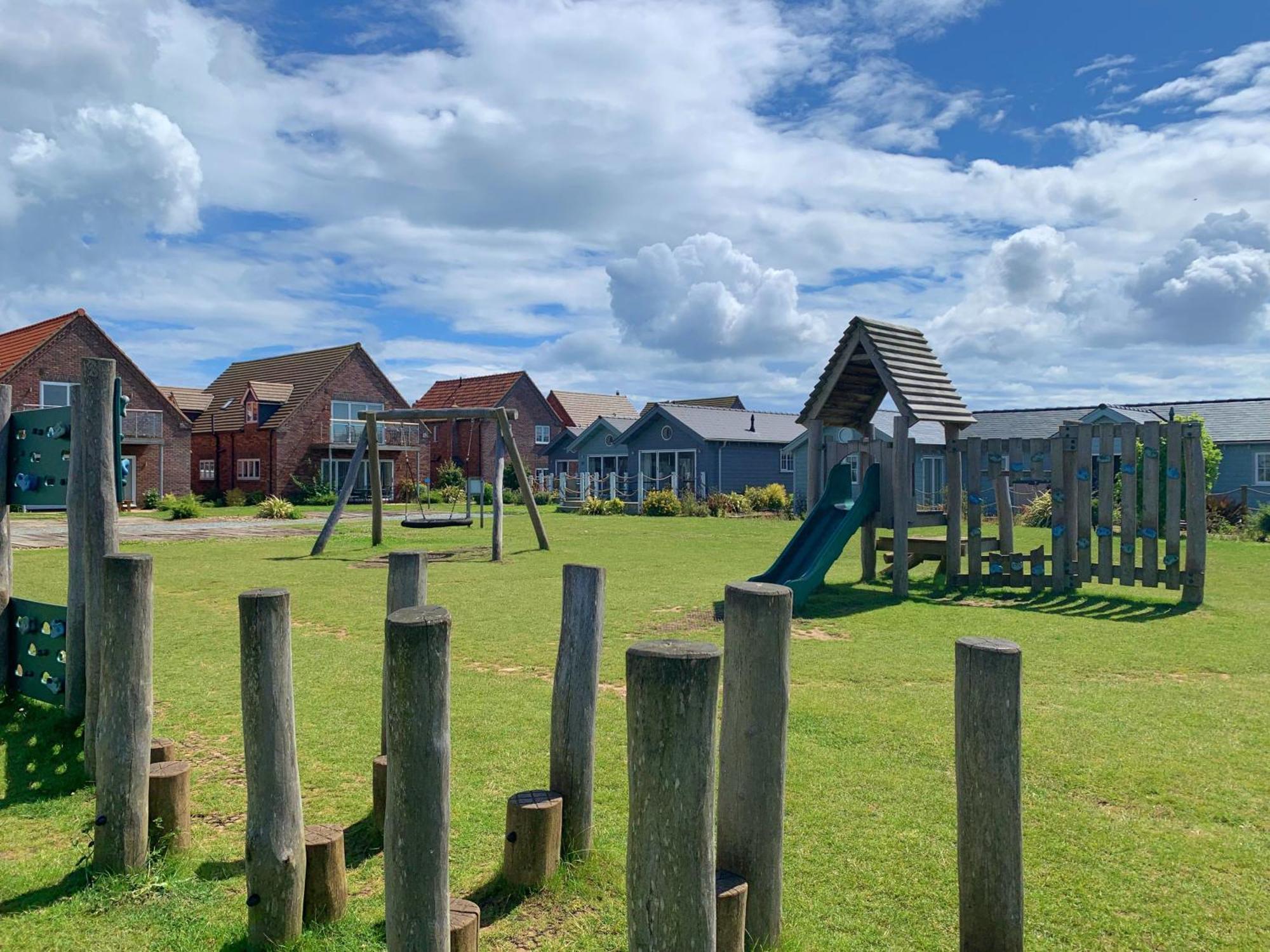 Lakeside Retreat At The Bay Filey, Sleeps 4, 2 Non-Shedding Dogs Welcome For Free Exteriör bild